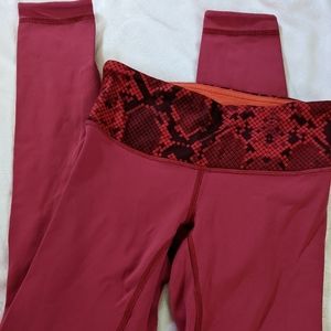 Red/ Orange reversible wunder under 25 inseam